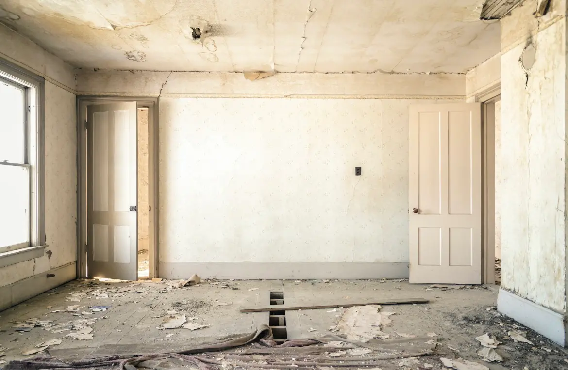 Waste disposal crew managing a cleanout project in Ridgewood